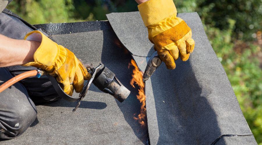 Expert tile roof repair services in Crawfordsville, OR